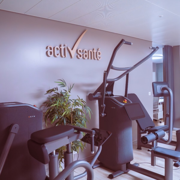 activ-sante-geneve-rhone-open-space-fitness-physiotherapie-egym-2 activ-sante-geneve-rhone-open-space-fitness-physiotherapie-egym-2